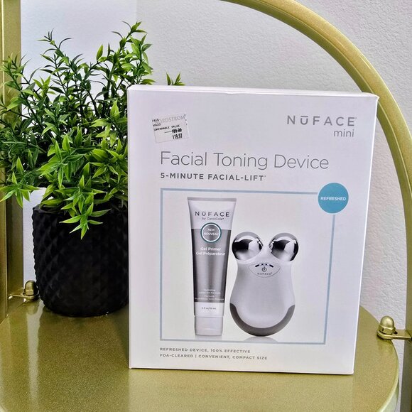 NuFace Mini Facial Toning Device - Picture 1 of 5